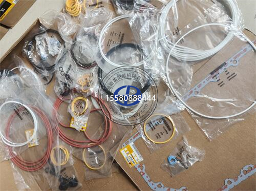 CAT卡特彼勒730C 735礦用卡車的“守護衛(wèi)士”：583-3826軸徑唇形密封圈