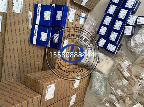 卡特彼勒cat313D2GCC4.4柴油機(jī)與珀金斯1104S-44發(fā)動(dòng)機(jī)：小身材，大能量，挖掘全“芯”體驗(yàn)