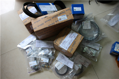Perkins珀金斯1600柴油發(fā)動機7083219 C91機油冷油器