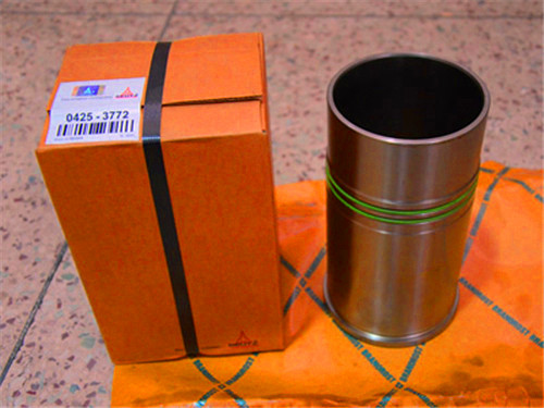 中聯(lián)重科YZ18A壓路機道依茨deutzBF4M1013C發(fā)動機銷售維修配件中山