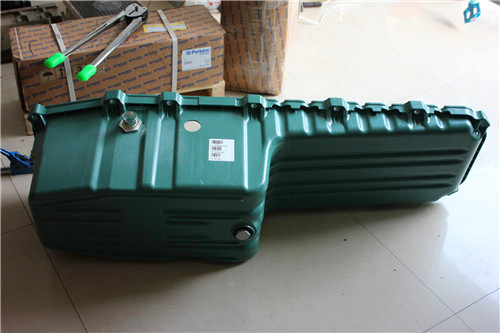 沃爾沃柴油發(fā)動機(jī)機(jī)油泵零部件1556177